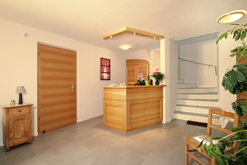 Stiflerhof Apartment Falzes Bagian luar foto
